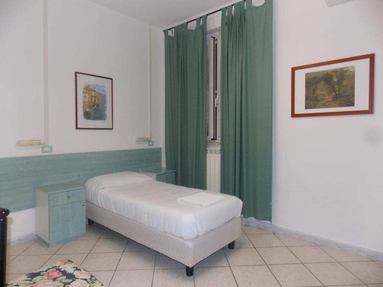 Hotel Villa Dei Butteri - อาพริเลีย ภายนอก รูปภาพ